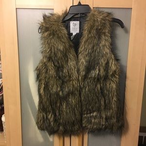 Faux fur vest